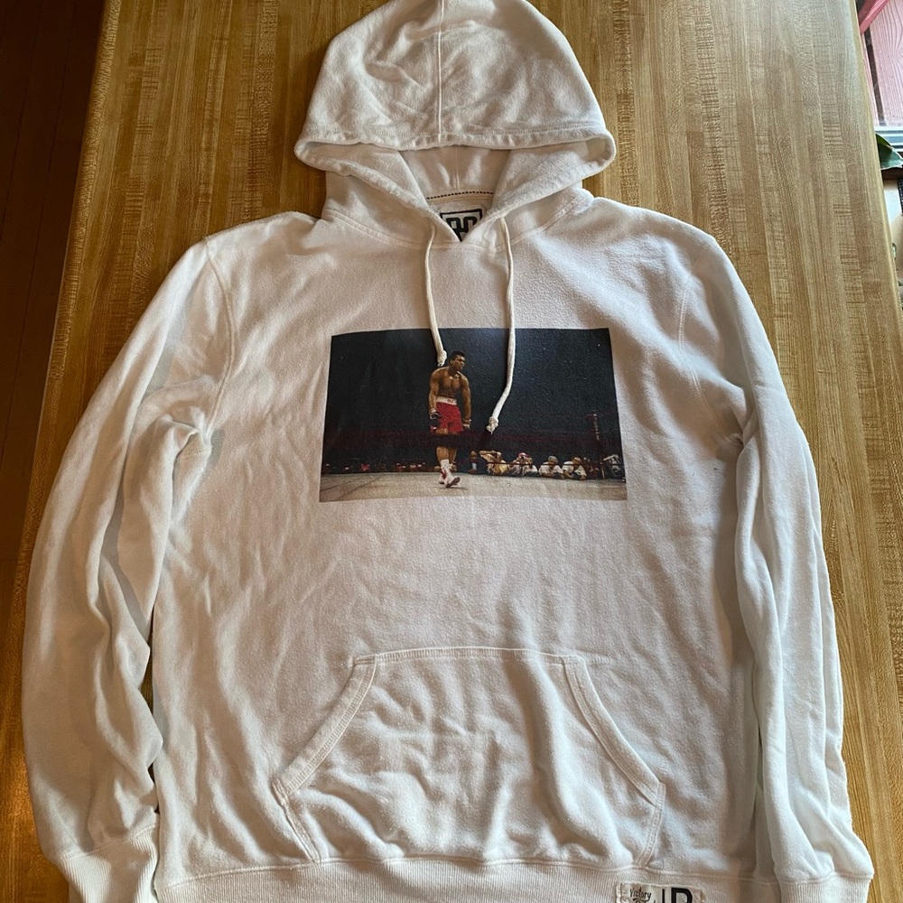 Roots of Fight Muhammad Ali Sweatshirt White